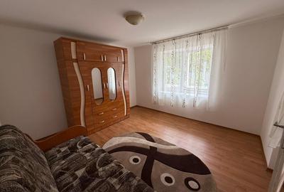 Casă cu 4 camere în Central - 2