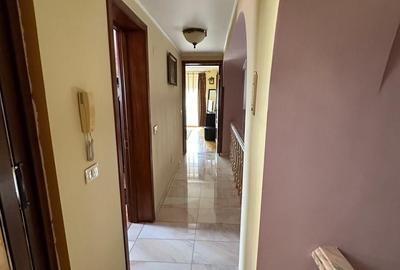 Casă cu 8 camere cu Teren 500 Mp în Berceni - 10