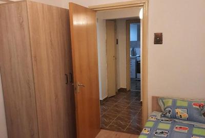 Apartament cu 3 camere semidecomandat în Lujerului - 1
