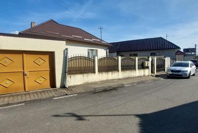 Casă cu 2 camere în Central