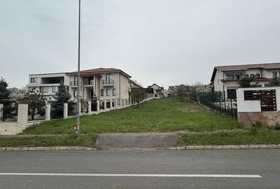 Teren de 1000 mp, în Central - 3