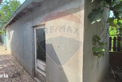 Casă cu 3 camere decomandat cu Canalizare în Nord - 17