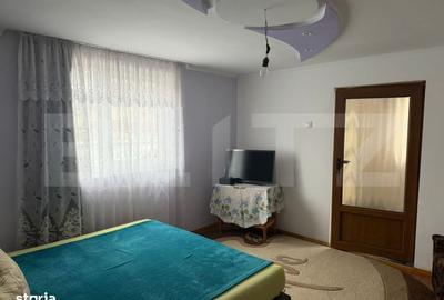 Casă cu 4 camere în Central - 1