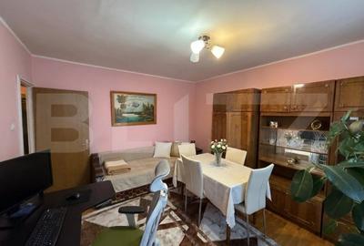 Apartament cu 4 camere decomandat, mobilat în Dacia
