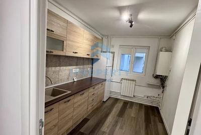 Apartament cu 4 camere în Berceni