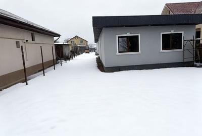 Casă cu 3 camere cu Teren 500 Mp în Letea Veche