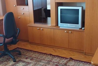 Apartament cu 3 camere decomandat în Lotus