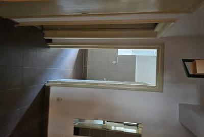 Apartament cu 3 camere semidecomandat în Magheru - 3