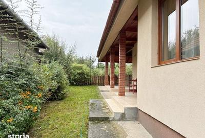 Casă cu 2 camere cu Teren 1591 Mp în Sânmartin
