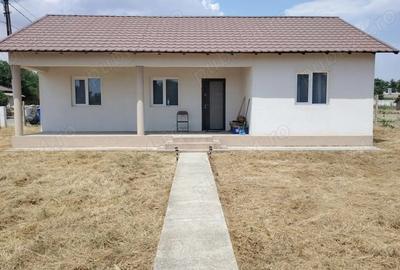 Casă cu 3 camere în Pecineaga - 5