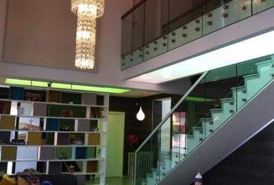 Casă cu 7 camere cu Canalizare în Trivale - 6