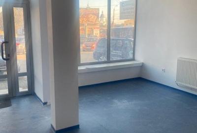 Spațiu comercial, de 200 mp, în Central