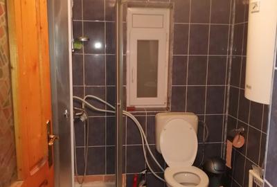Casă cu 3 camere în Clănița