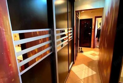 Apartament cu 3 camere decomandat în Micro 17 - 7