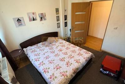 Apartament cu 3 camere decomandat în Dâmbovița