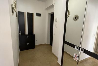 Apartament cu 2 camere decomandat în Roșu