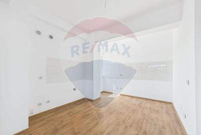 Apartament cu 3 camere semidecomandat în Nord-Vest - 2