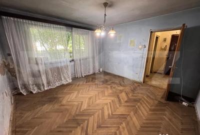 Apartament cu 2 camere semidecomandat în Gojdu