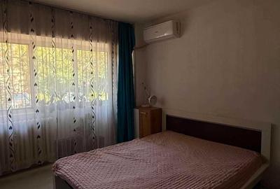 Garsonieră decomandată în Virtuții