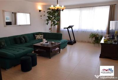 Casă cu 7 camere cu Teren 400 Mp în Central - 8