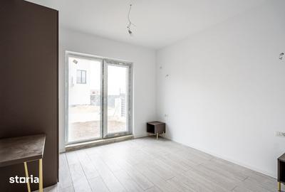 Casă cu 3 camere cu Teren 300 Mp în Central