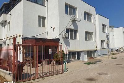 Spațiu comercial, de 77 mp, în Breazu