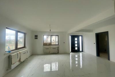 Casă individuală cu 4 camere cu Canalizare în Nord - 5