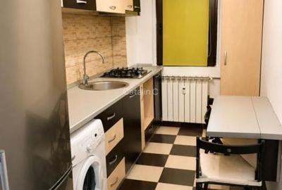 Garsonieră decomandată, mobilată în Tei