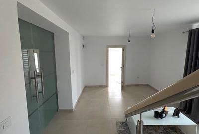 Casă individuală cu 4 camere cu Canalizare în Central - 12