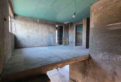 Casă cu 4 camere cu Garaj în Ostrovu Corbului - 7