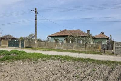 Casă cu 3 camere în Central - 17