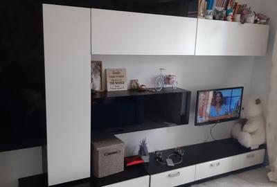 Apartament cu 2 camere decomandat în Micro 5 - 5