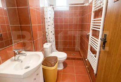 Garsonieră decomandată în Central