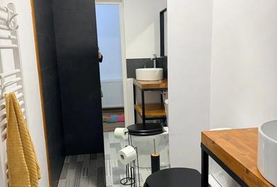 Apartament cu 2 camere decomandat în Unirii