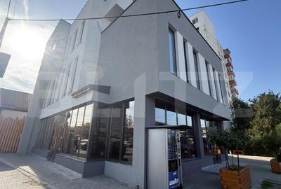 Spațiu comercial, de 192 mp, în Micro 6
