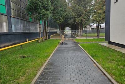 Birou, de 500 mp, în Industrial Est - 3