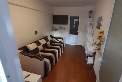 Apartament cu 3 camere decomandat în Central - 2