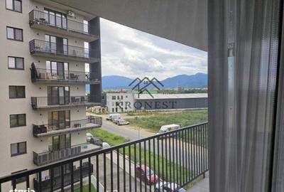 Apartament cu 2 camere decomandat în Tractorul