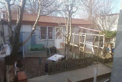 Casă individuală cu 5 camere cu Teren 250 Mp în Utvin - 2