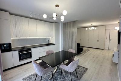 Apartament cu 2 camere decomandat, mobilat în Central