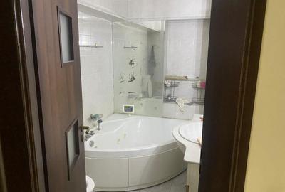 Apartament cu 4 camere decomandat, mobilat în Unirii - 17