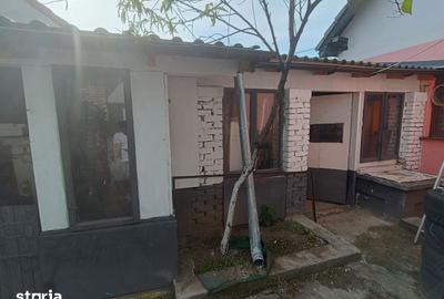 Casă cu 4 camere cu Teren 701 Mp în Central