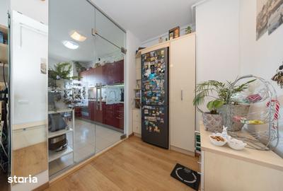 Apartament cu 3 camere semidecomandat în Central