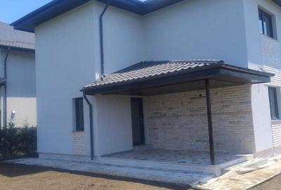 Casă cu 4 camere în Central - 3