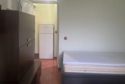 Garsonieră decomandată în Central