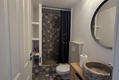 Apartament cu 2 camere decomandat în Vitan
