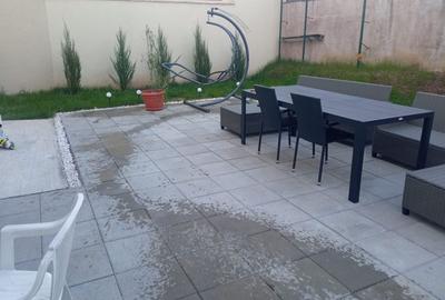 Casă cu 4 camere în Prelungirea Ghencea - 1