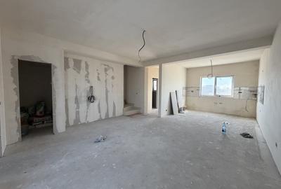 Duplex cu 4 camere cu Teren 312 Mp în Săcălaz - 1