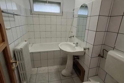 Apartament cu 3 camere semidecomandat în Govândari - 2