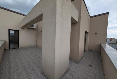 Apartament cu 3 camere decomandat în 9 Mai - 12